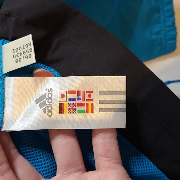 Adidas Vintage Windbreaker/Track Jacket Women's Sz M Cir 2006 Great Cond… - Picture 11 of 12